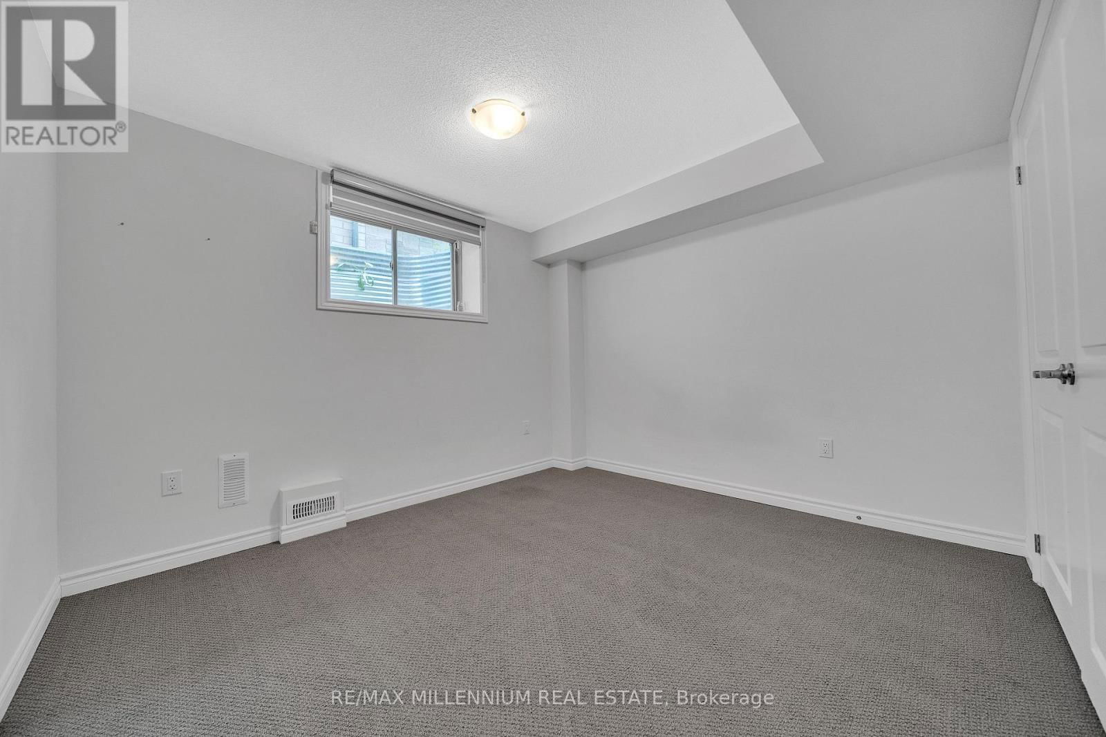 18 IDA TERRACE Image 46