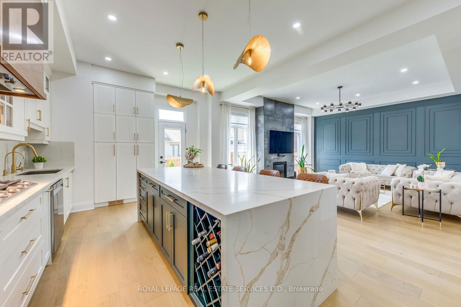3450 POST ROAD Image 18
