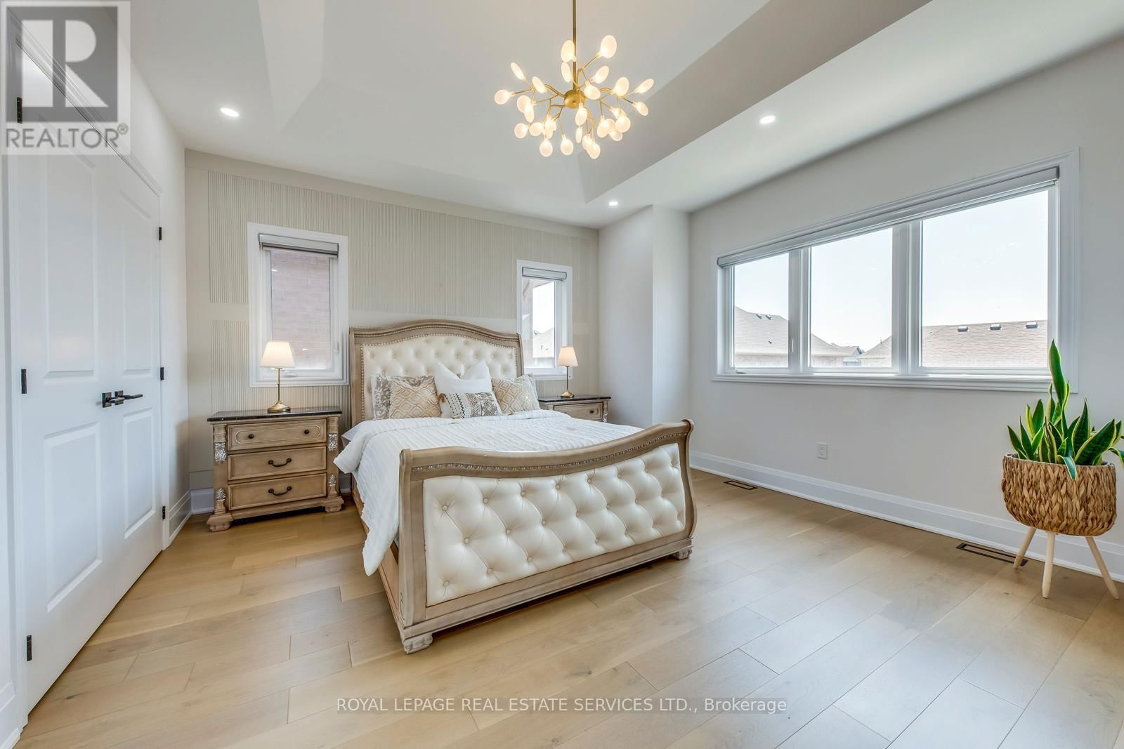 3450 POST ROAD Image 25