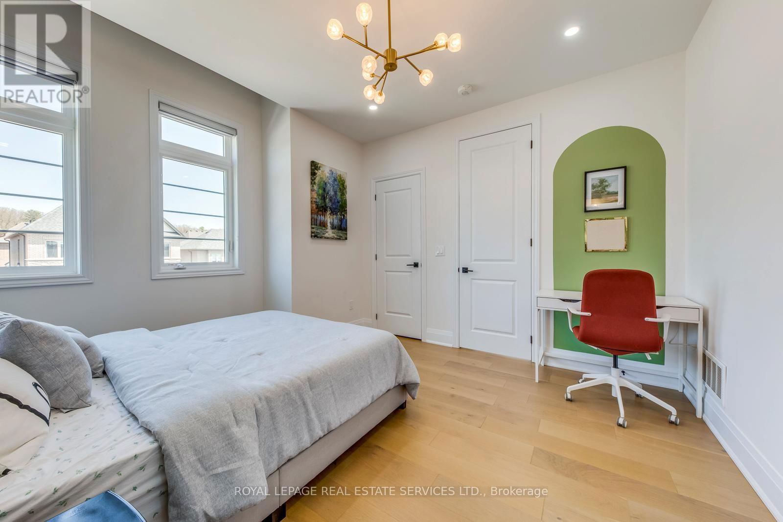 3450 POST ROAD Image 35