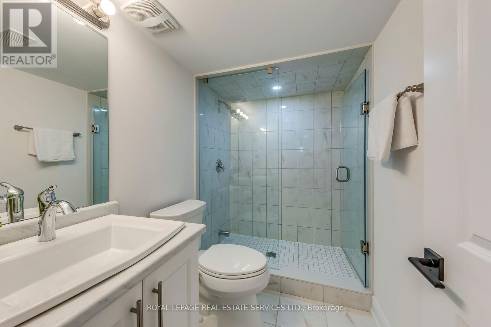 3450 POST ROAD Image 43