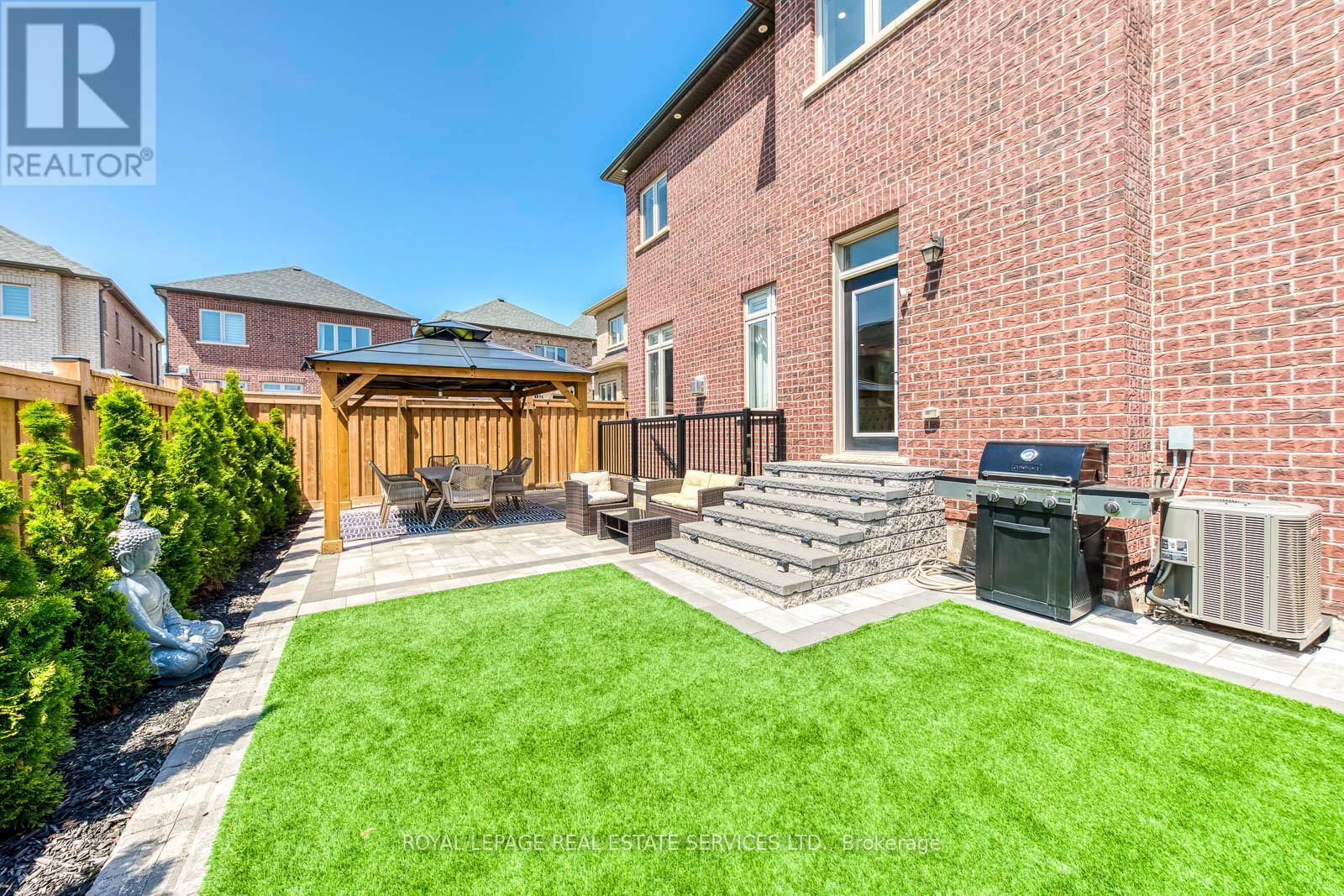 3450 POST ROAD Image 45