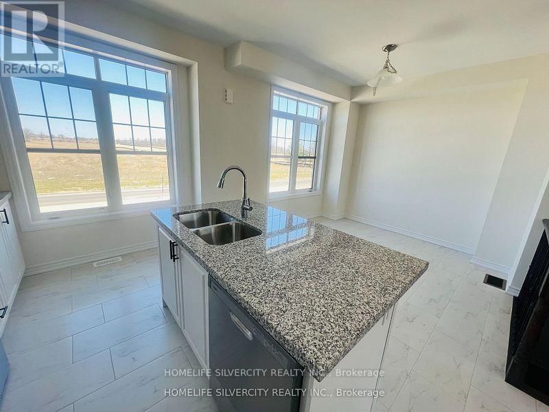 12324 MCLAUGHLIN ROAD Image 8