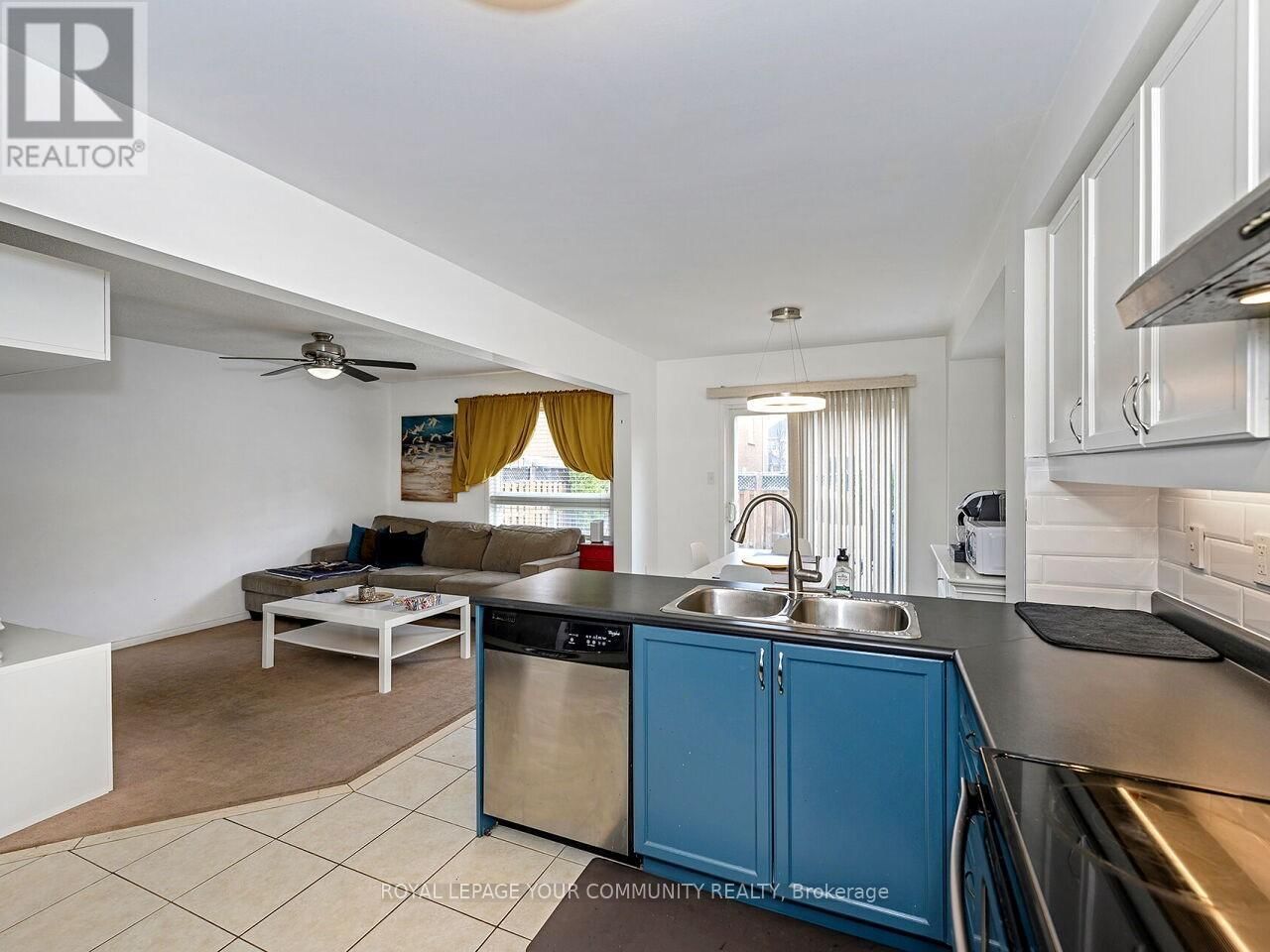 55 TRUMPET VALLEY BOULEVARD Image 12