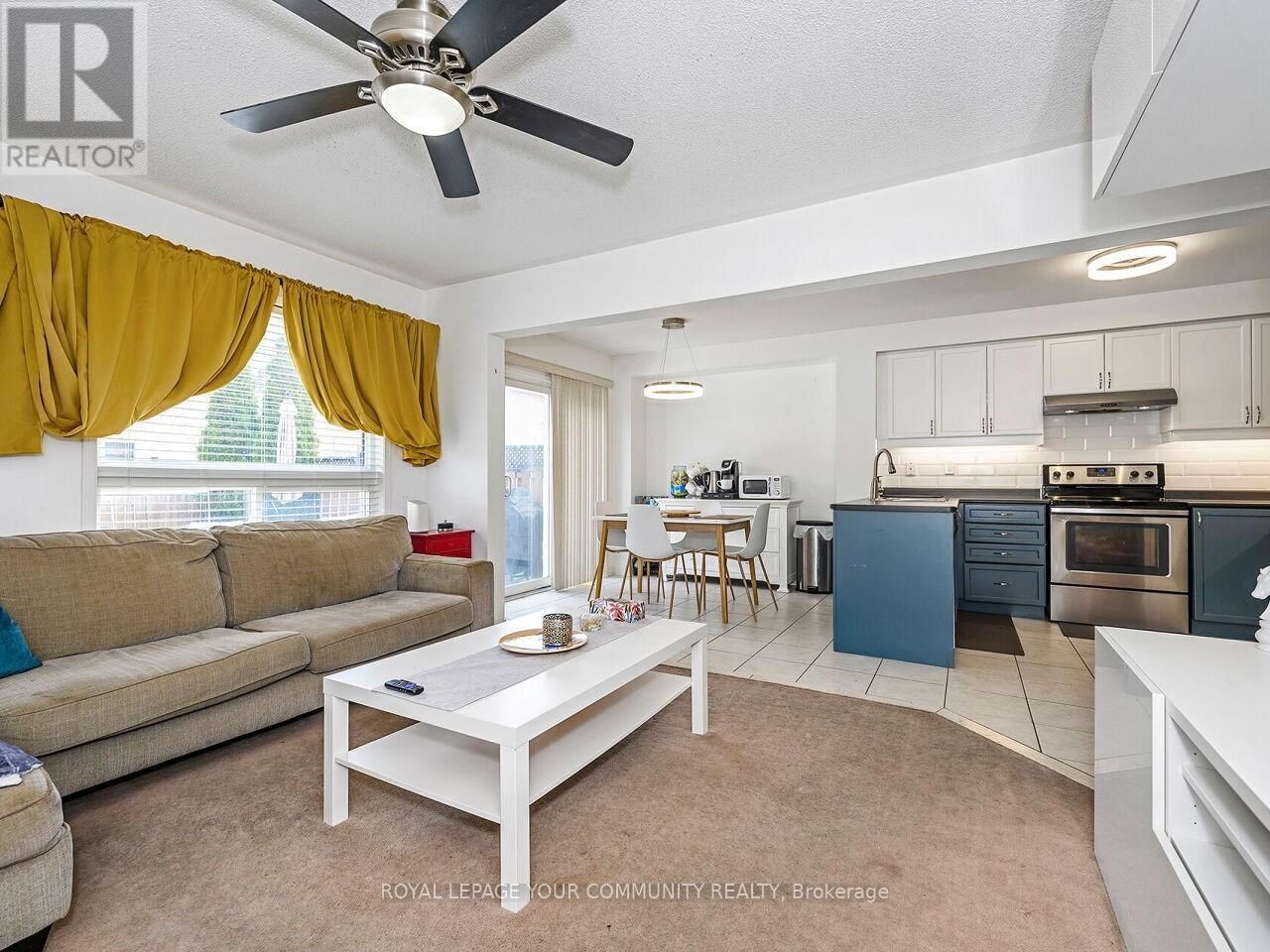 55 TRUMPET VALLEY BOULEVARD Image 17