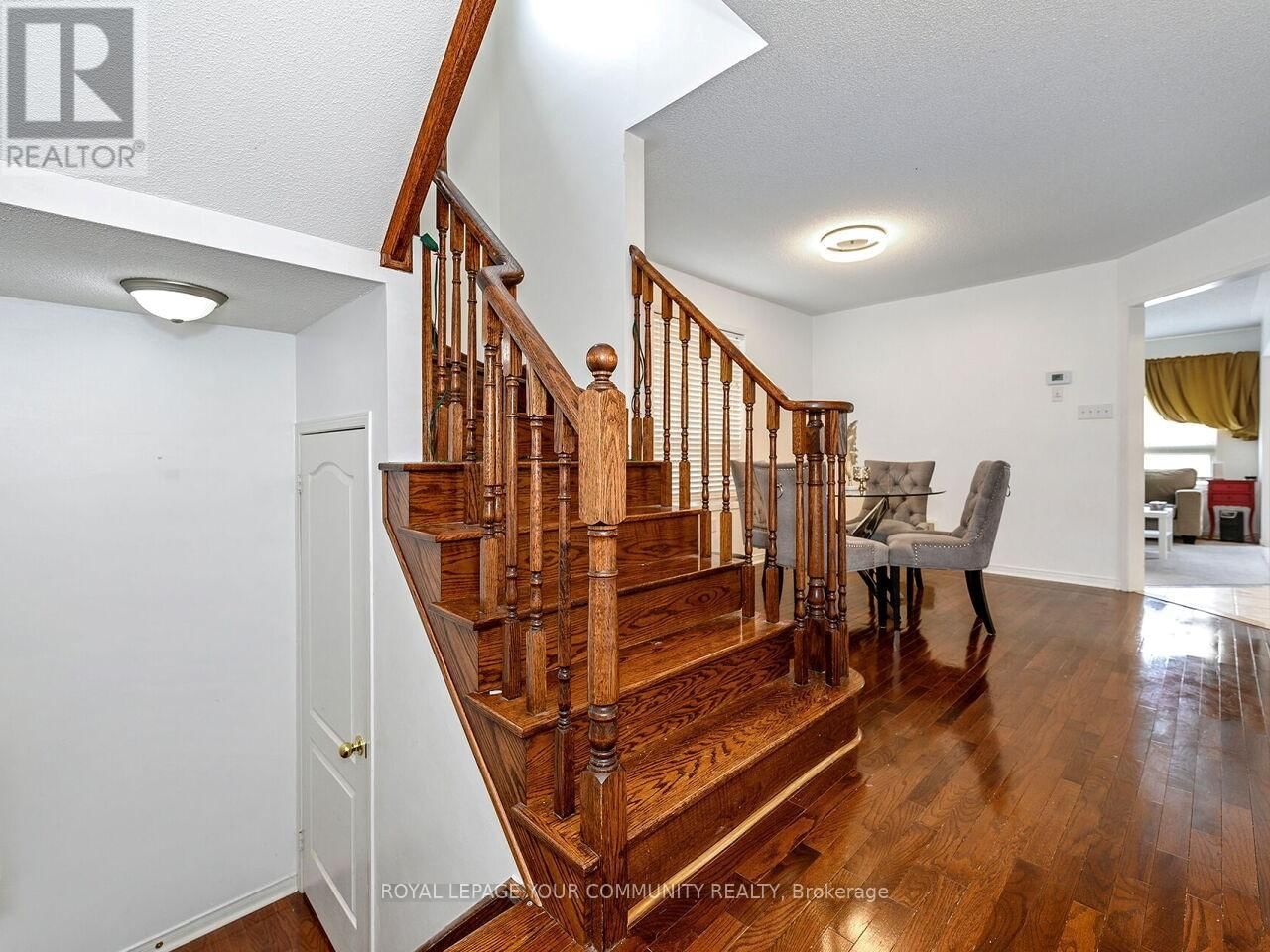 55 TRUMPET VALLEY BOULEVARD Image 19