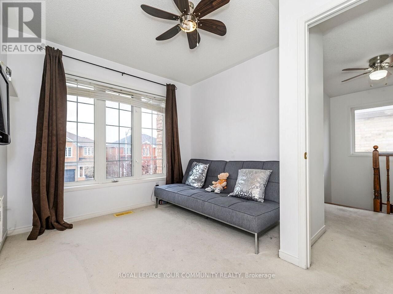 55 TRUMPET VALLEY BOULEVARD Image 22
