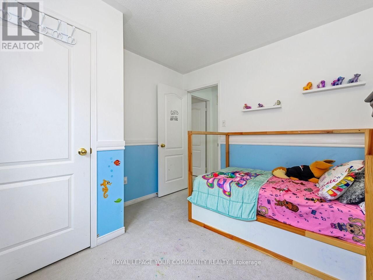 55 TRUMPET VALLEY BOULEVARD Image 24
