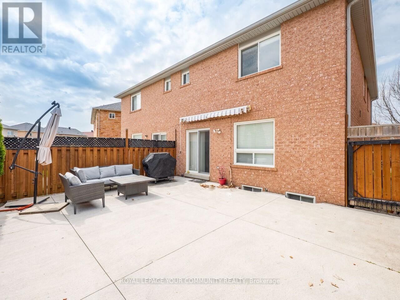 55 TRUMPET VALLEY BOULEVARD Image 32