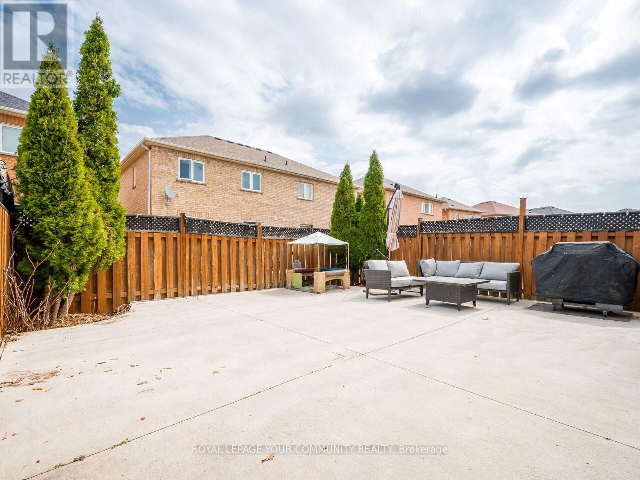55 TRUMPET VALLEY BOULEVARD Image 33