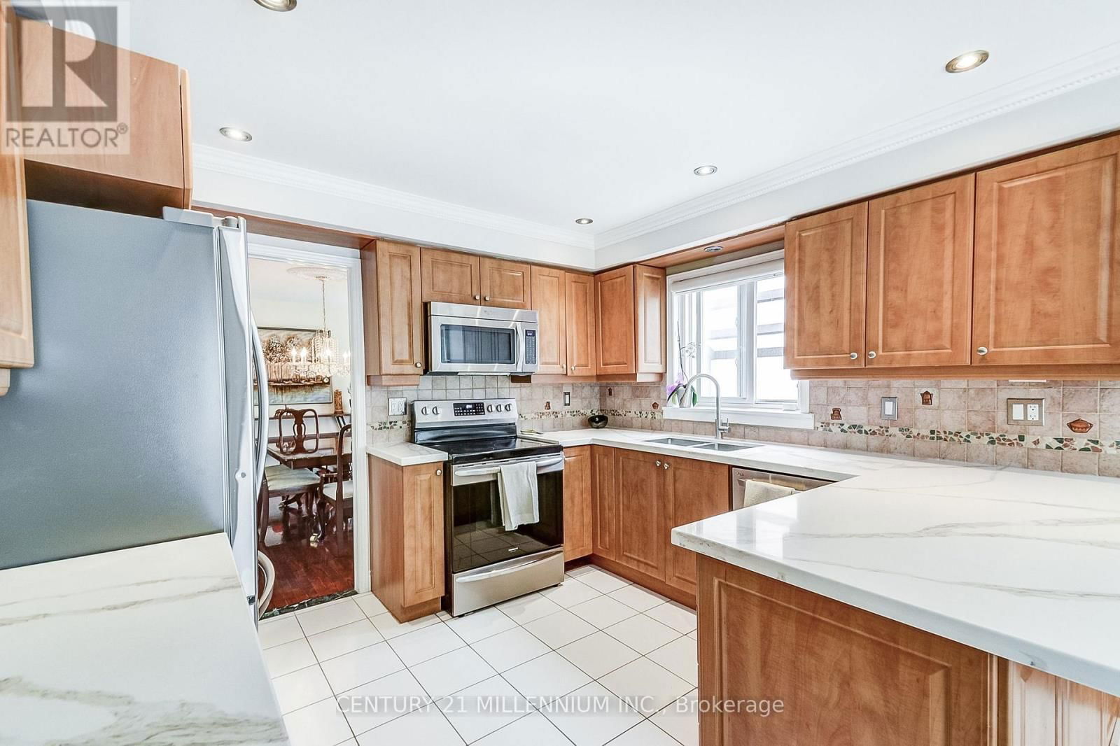 8 NEWPORT STREET Image 13