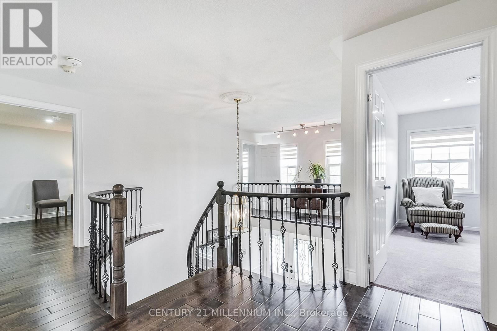 8 NEWPORT STREET Image 16