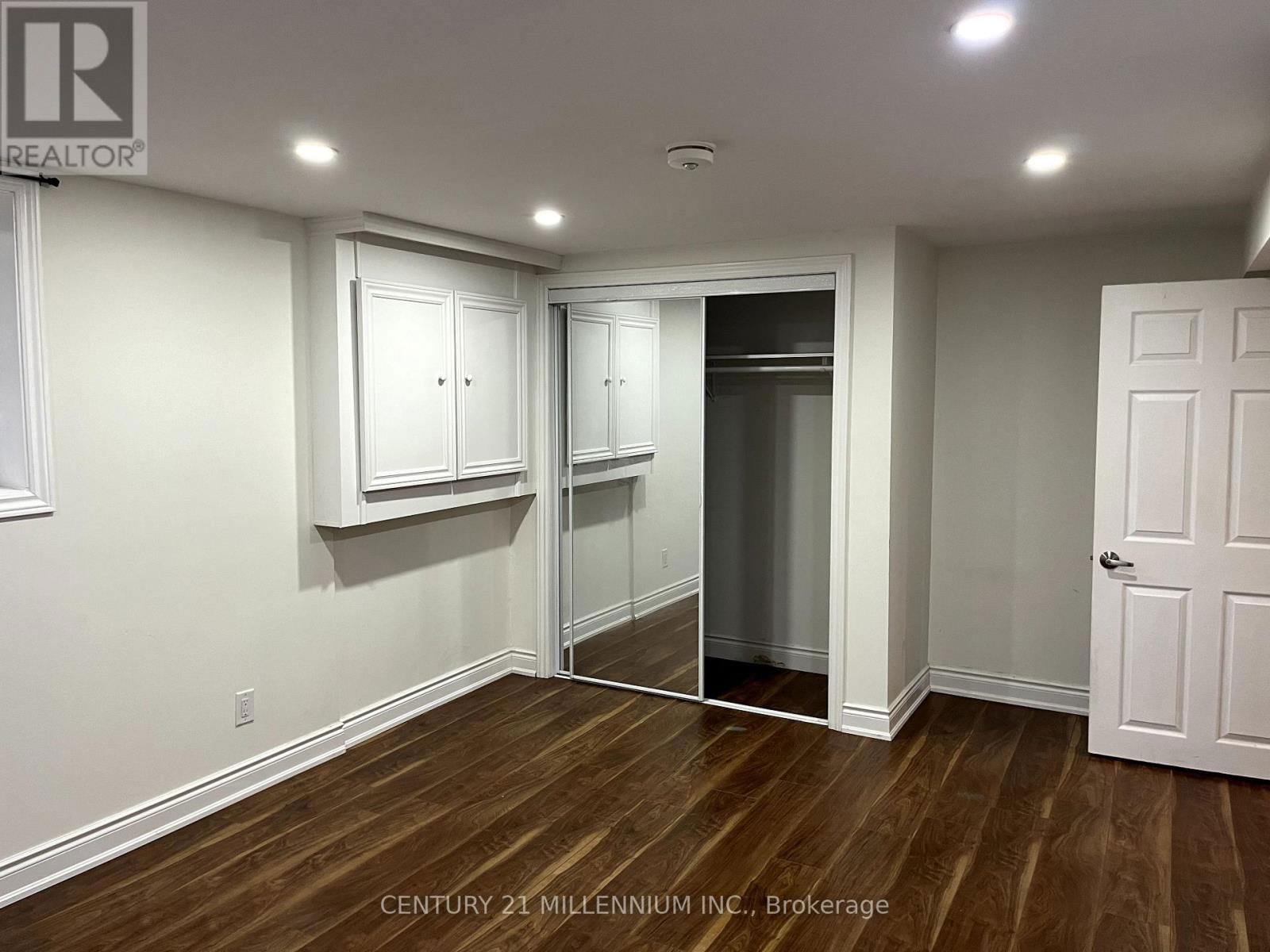8 NEWPORT STREET Image 45