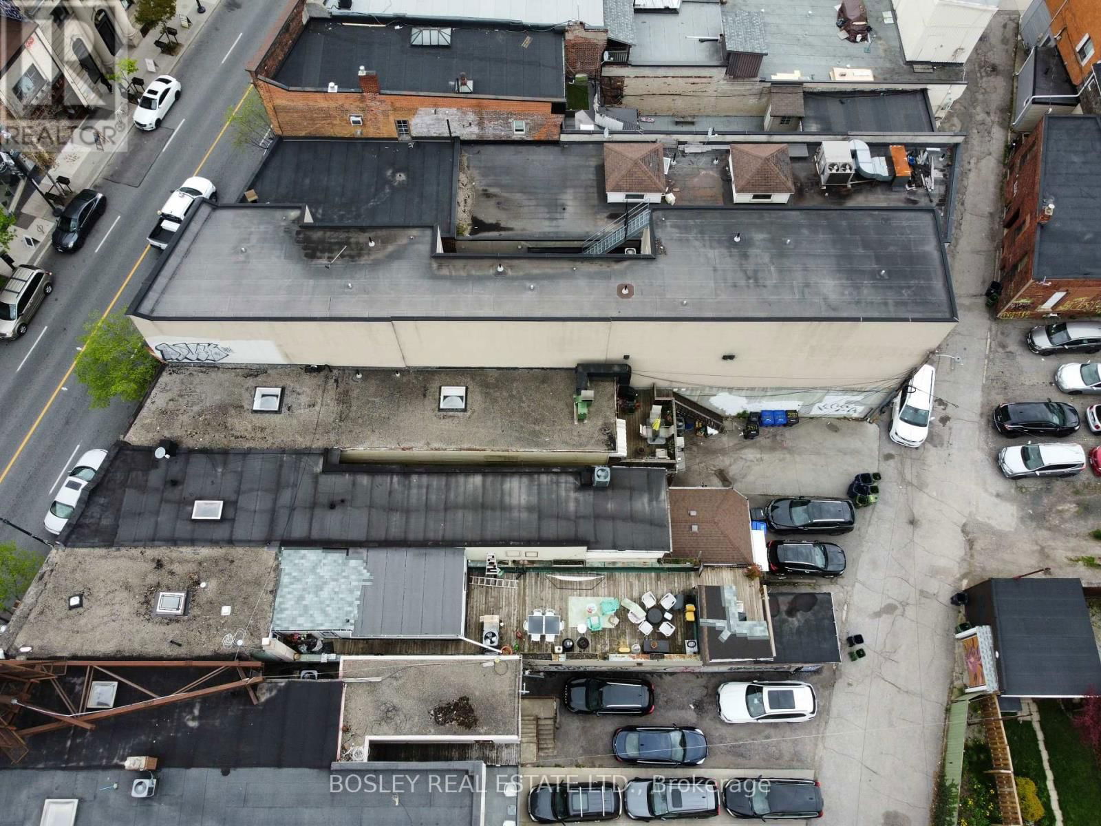 2909 DUNDAS STREET WEST Image 31