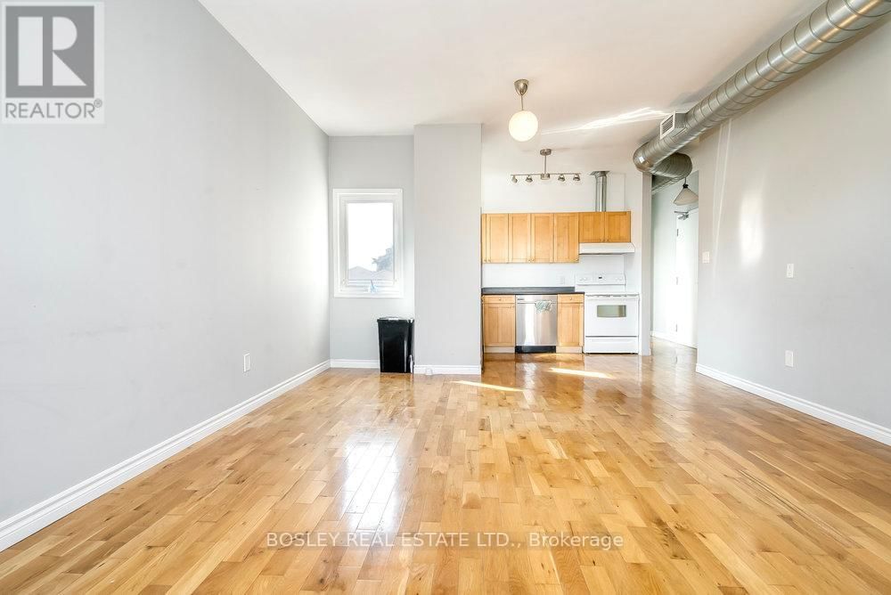 2909 DUNDAS STREET WEST Image 10