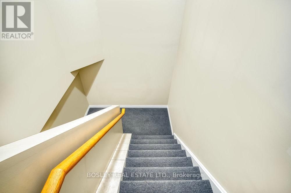 2909 DUNDAS STREET WEST Image 20