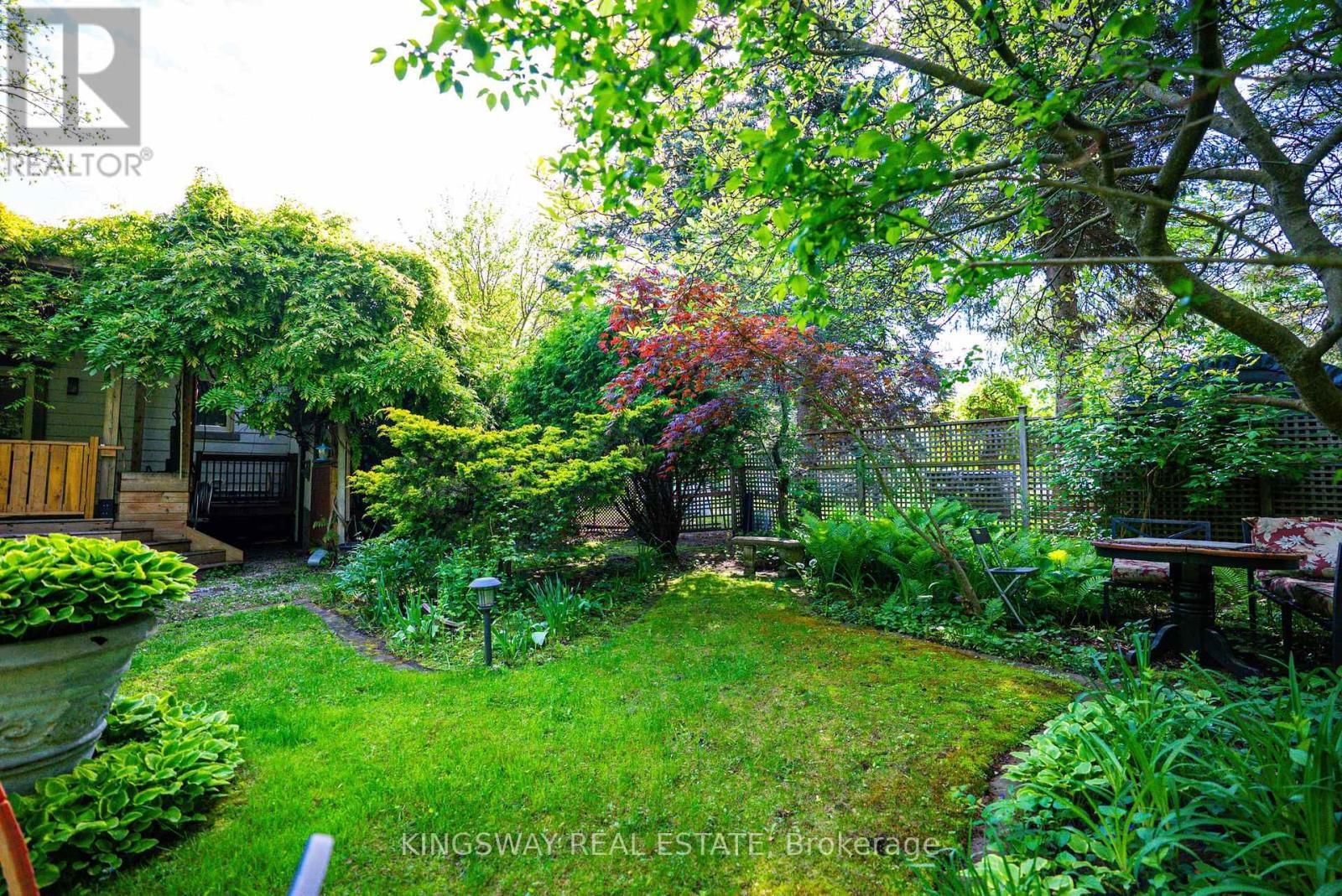 7596 CREDITVIEW ROAD Image 32