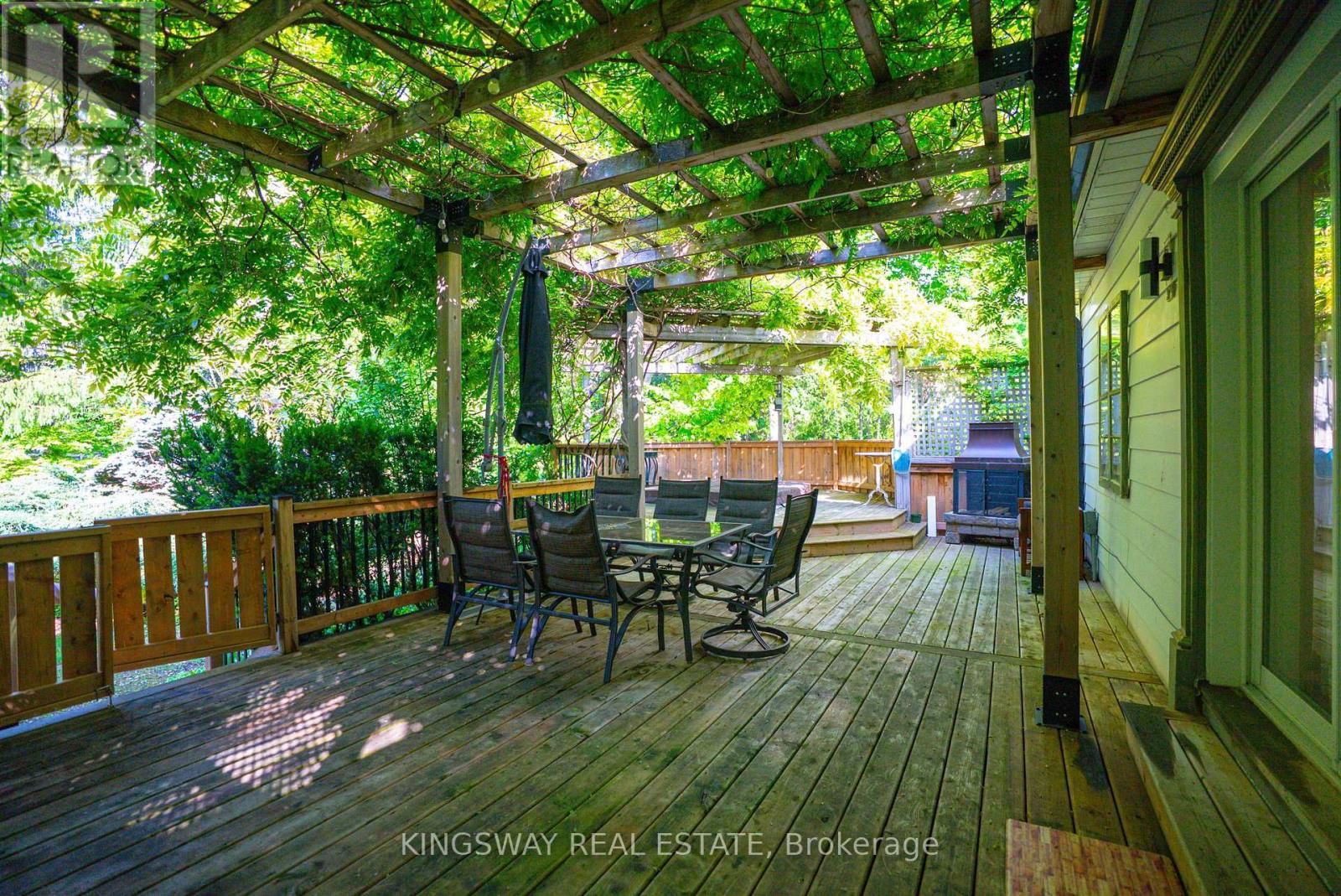7596 CREDITVIEW ROAD Image 8