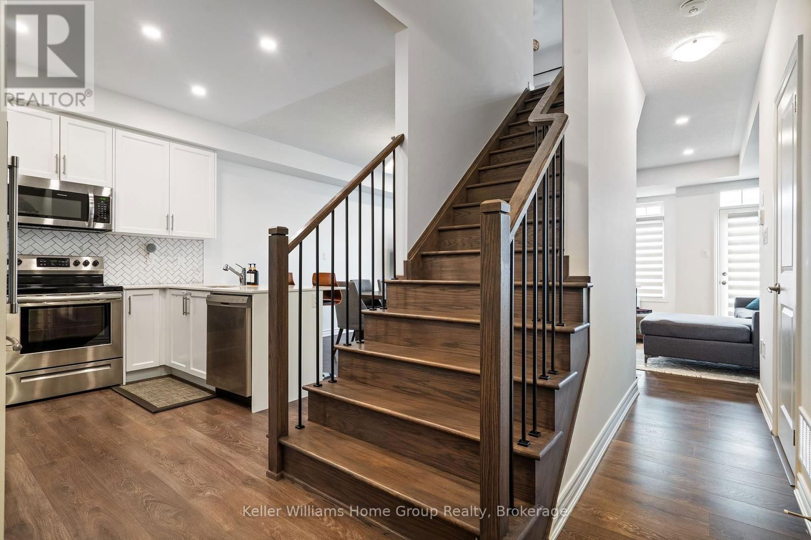 1158 RESTIVO LANE Image 32