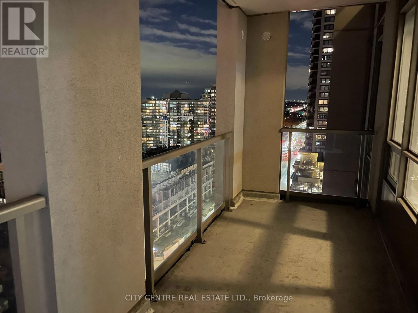 1703 - 388 PRINCE OF WALES DRIVE Image 21