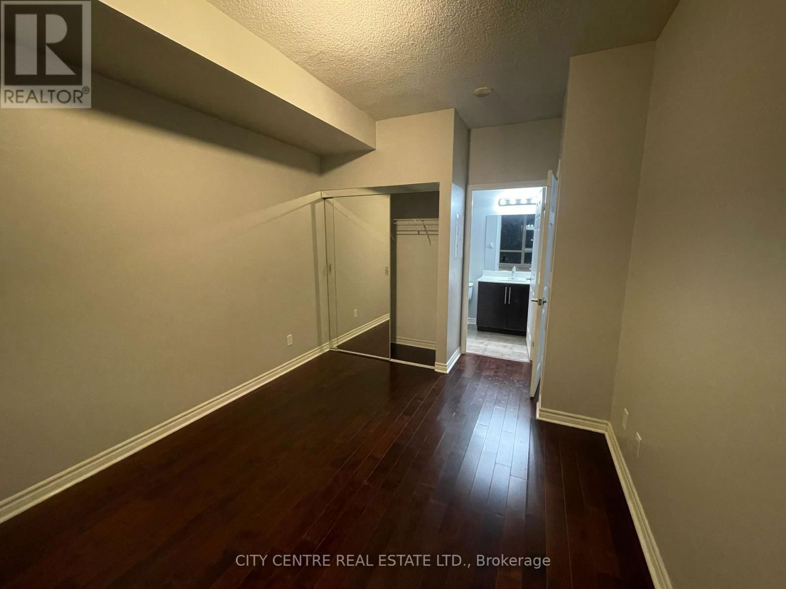 1703 - 388 PRINCE OF WALES DRIVE Image 6