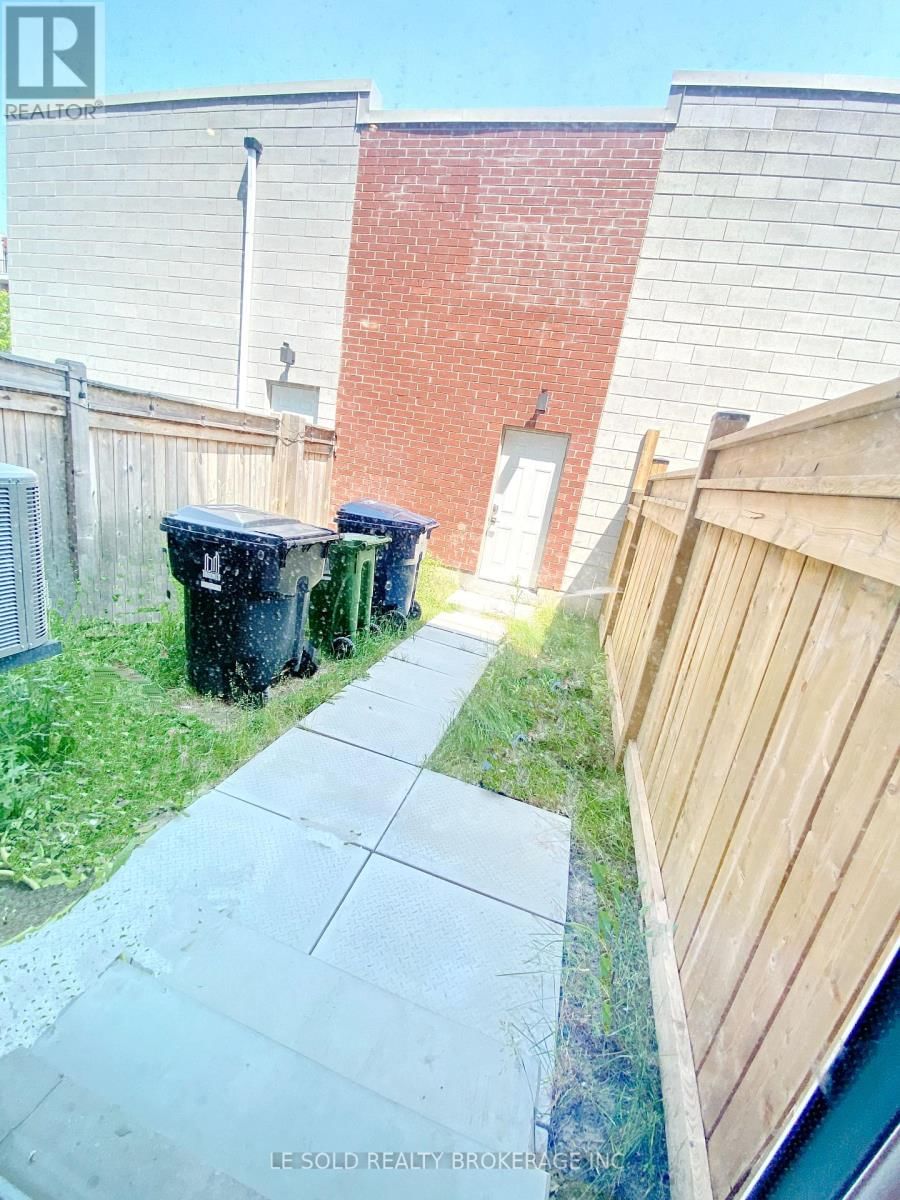 89 FREDERICK TISDALE DRIVE Image 27