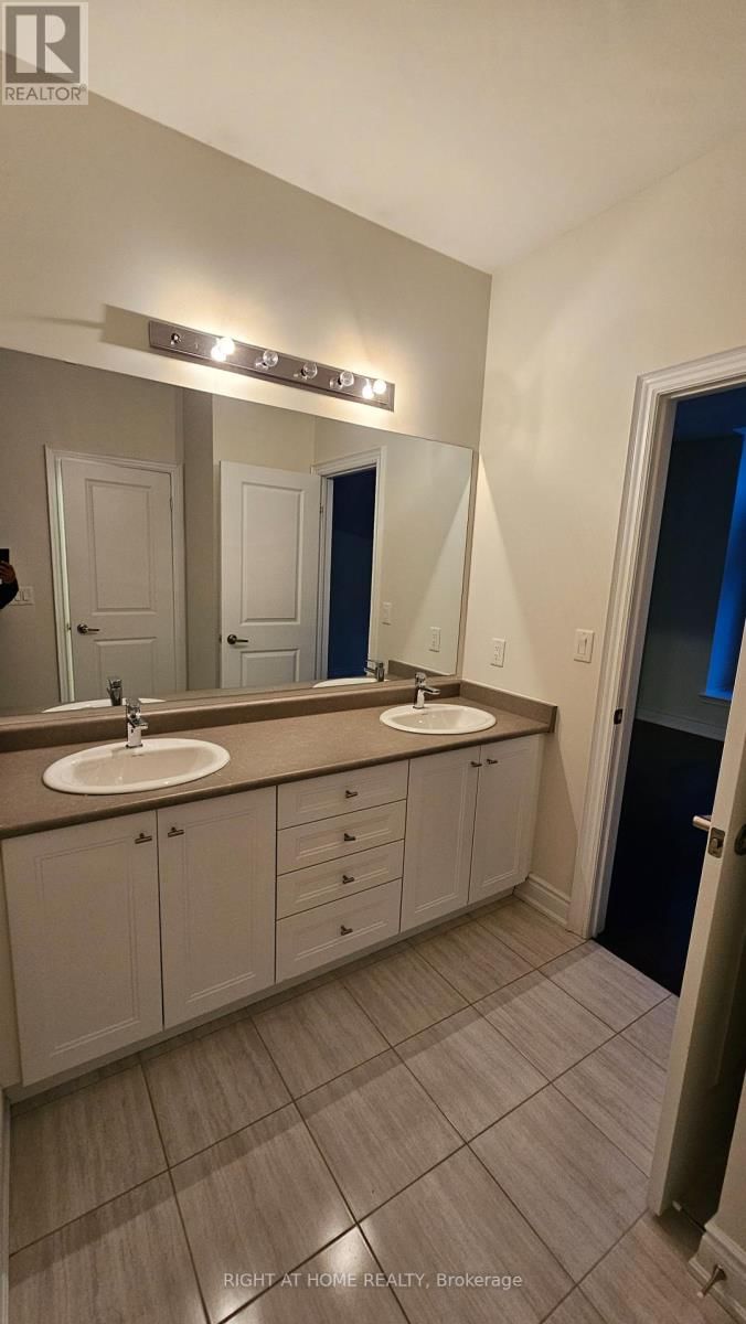 3175 DANIEL WAY Image 18
