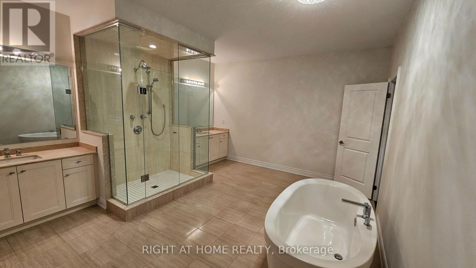 3175 DANIEL WAY Image 24