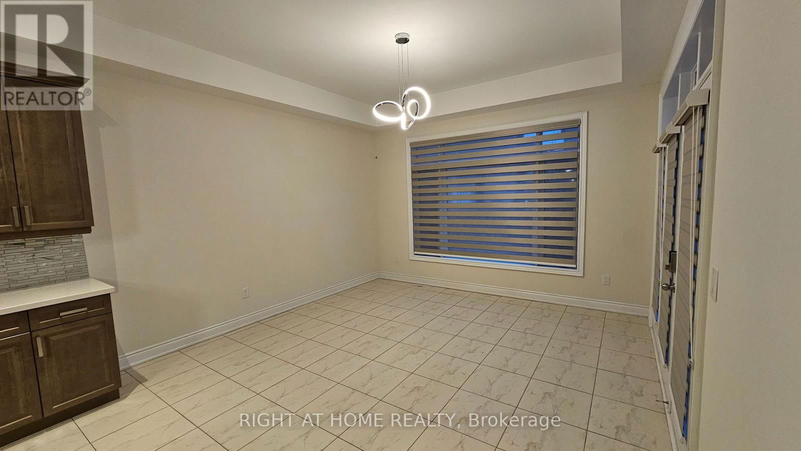 3175 DANIEL WAY Image 28