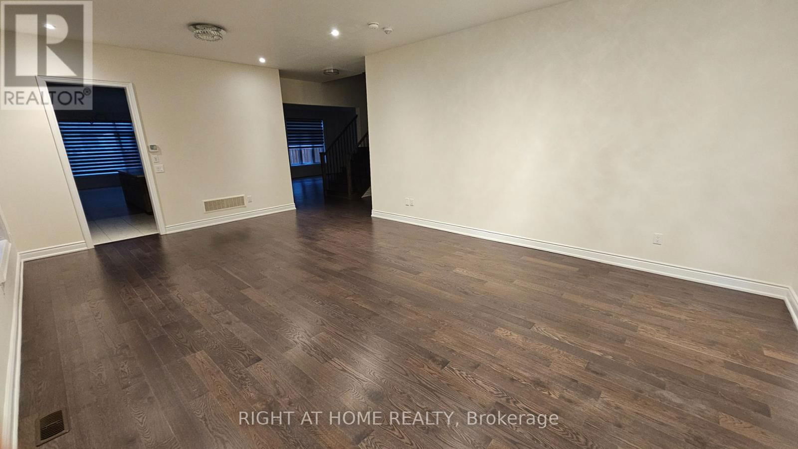 3175 DANIEL WAY Image 29
