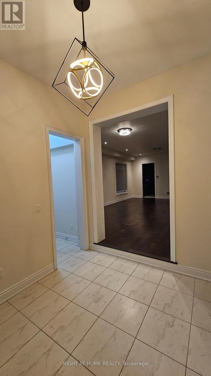 3175 DANIEL WAY Image 32