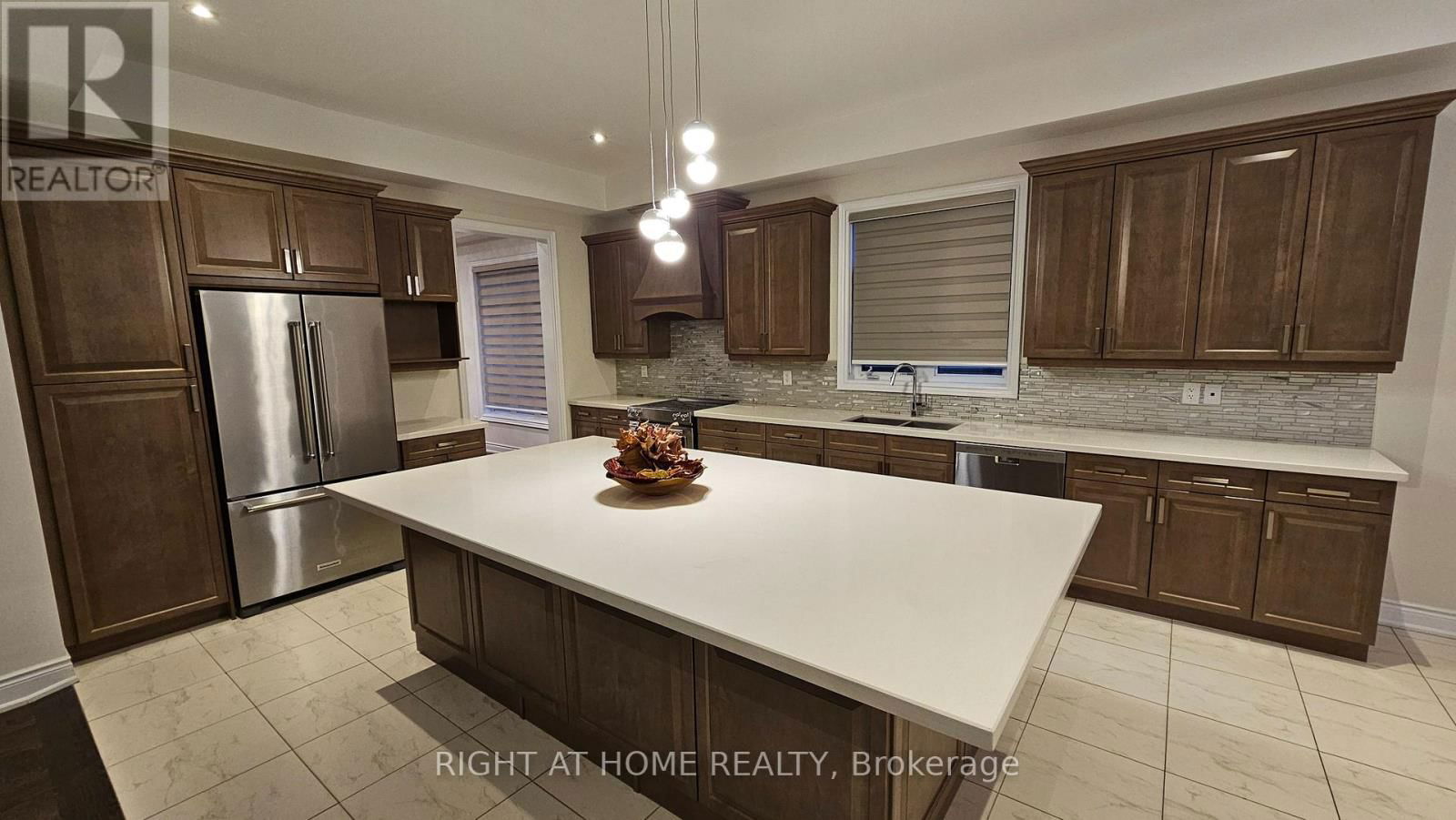 3175 DANIEL WAY Image 5