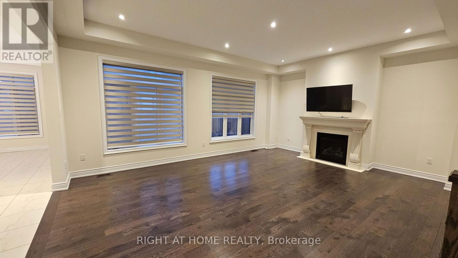 3175 DANIEL WAY Image 9