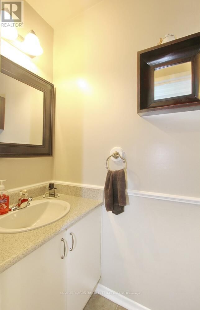 76 MORLEY CRESCENT Image 12