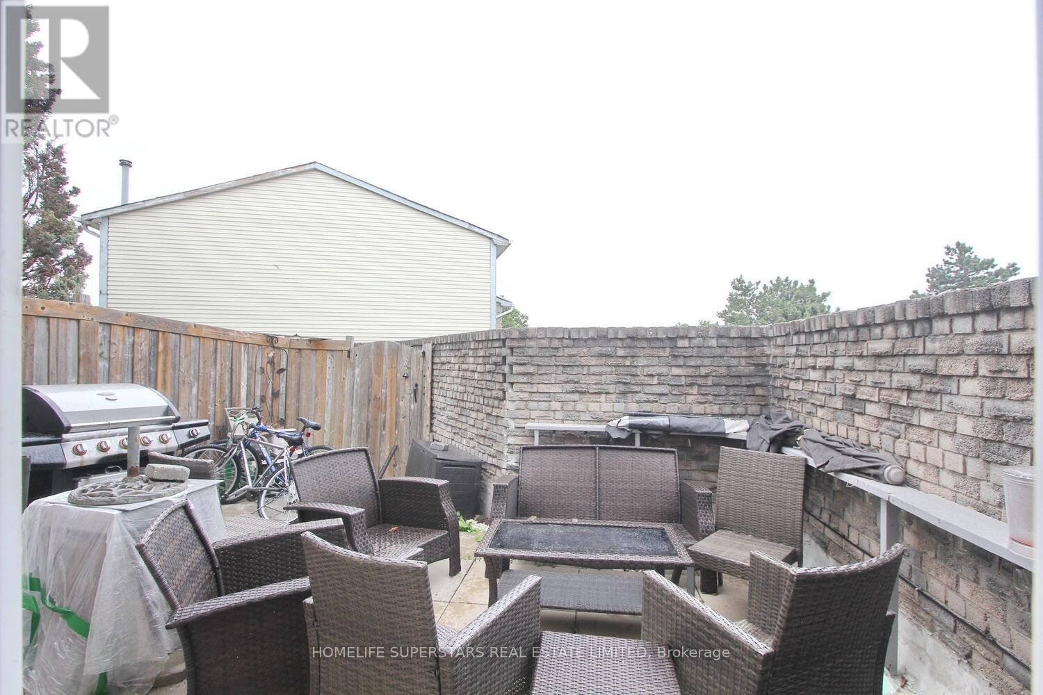 76 MORLEY CRESCENT Image 20