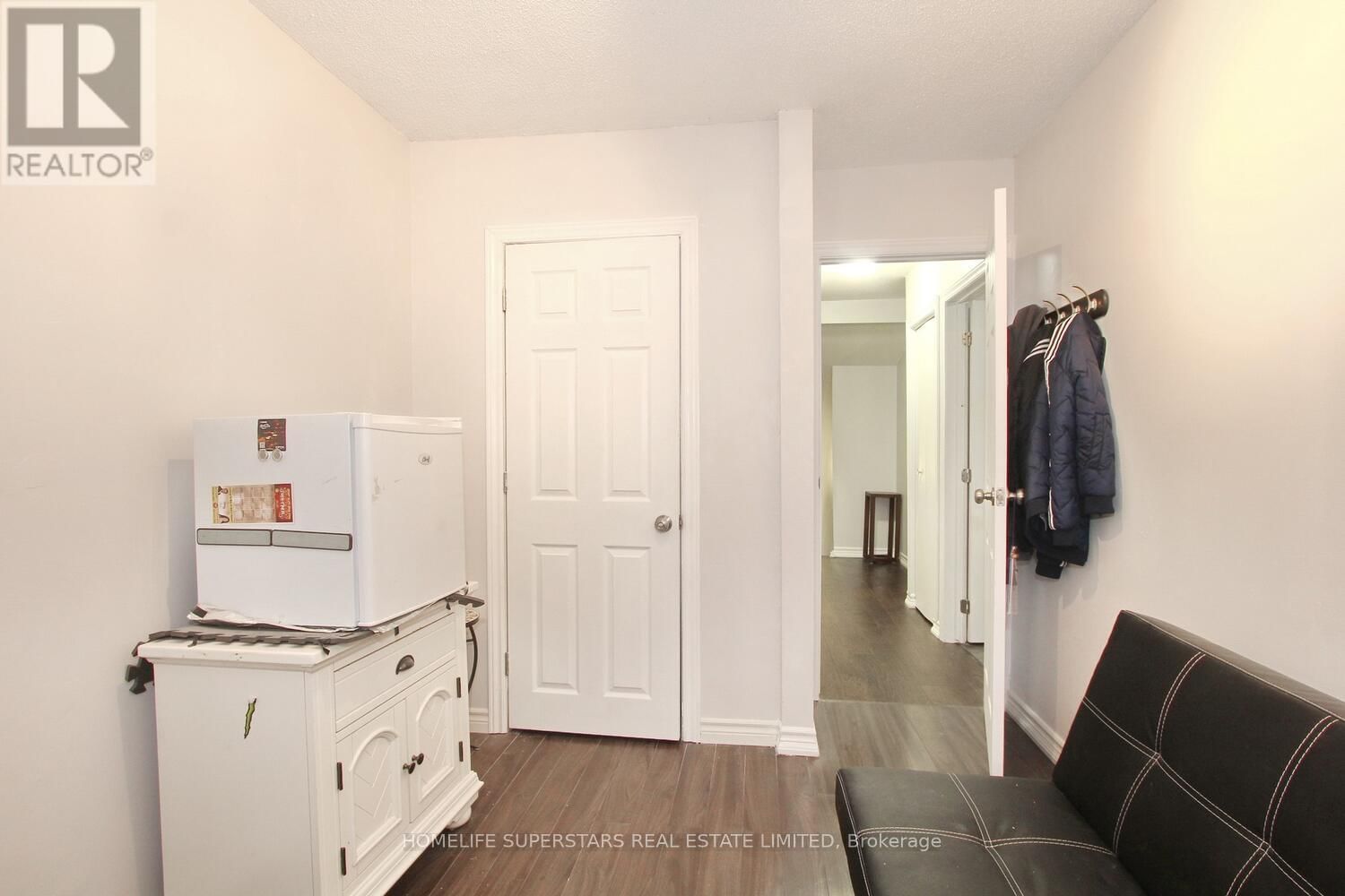 76 MORLEY CRESCENT Image 25