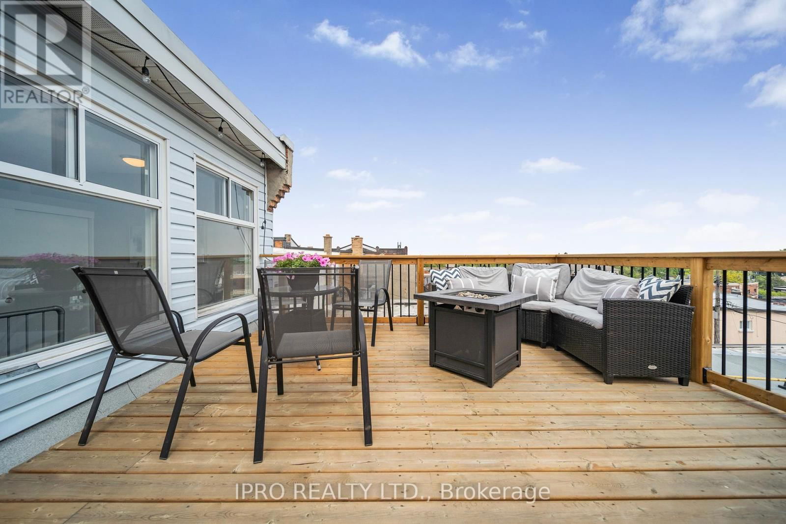 2 - 166 BROADWAY AVENUE Image 32