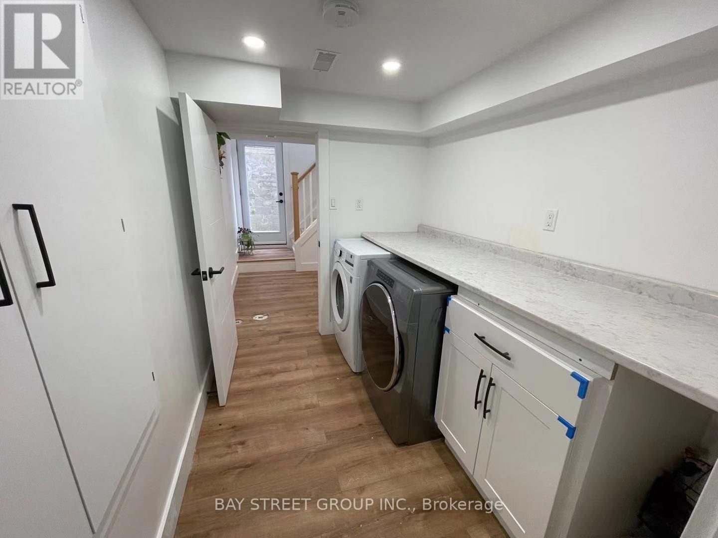 65 WINDSOR ROAD Image 11