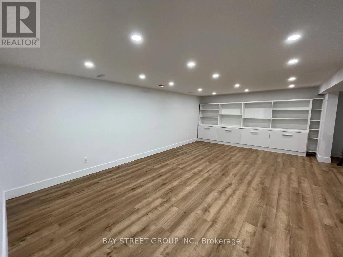 65 WINDSOR ROAD Image 6