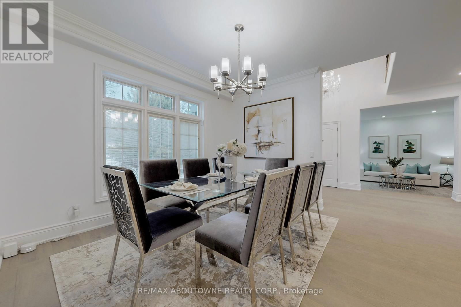116 PARKWOOD COURT Image 12