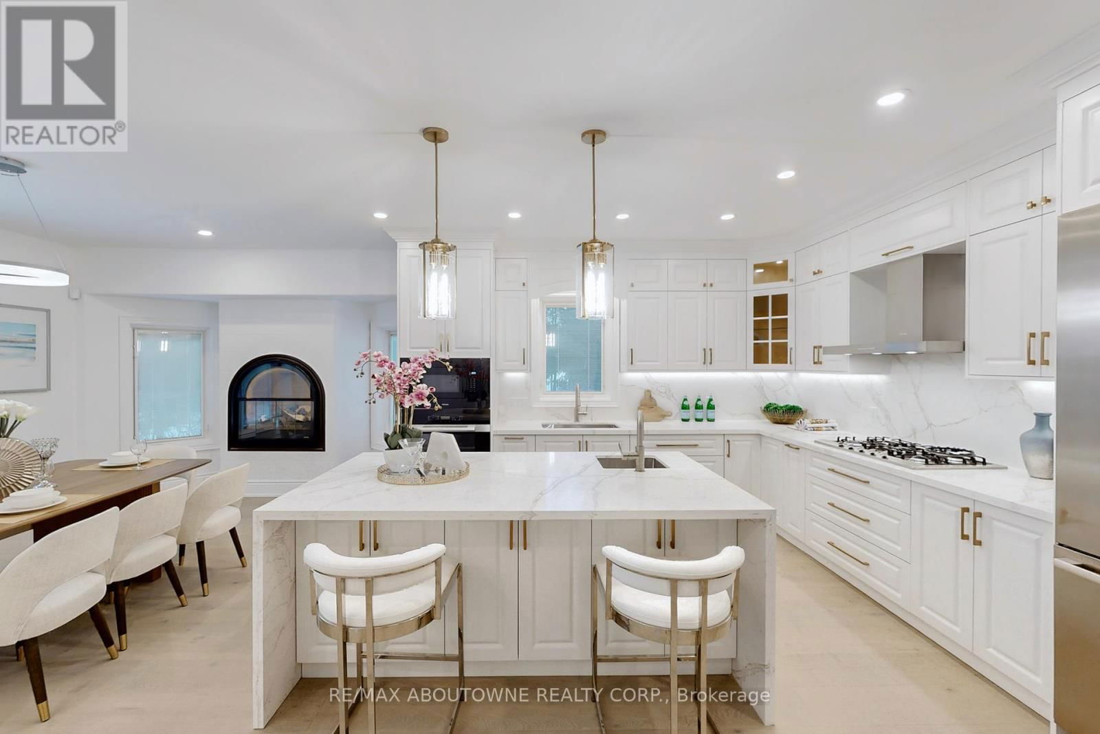 116 PARKWOOD COURT Image 15