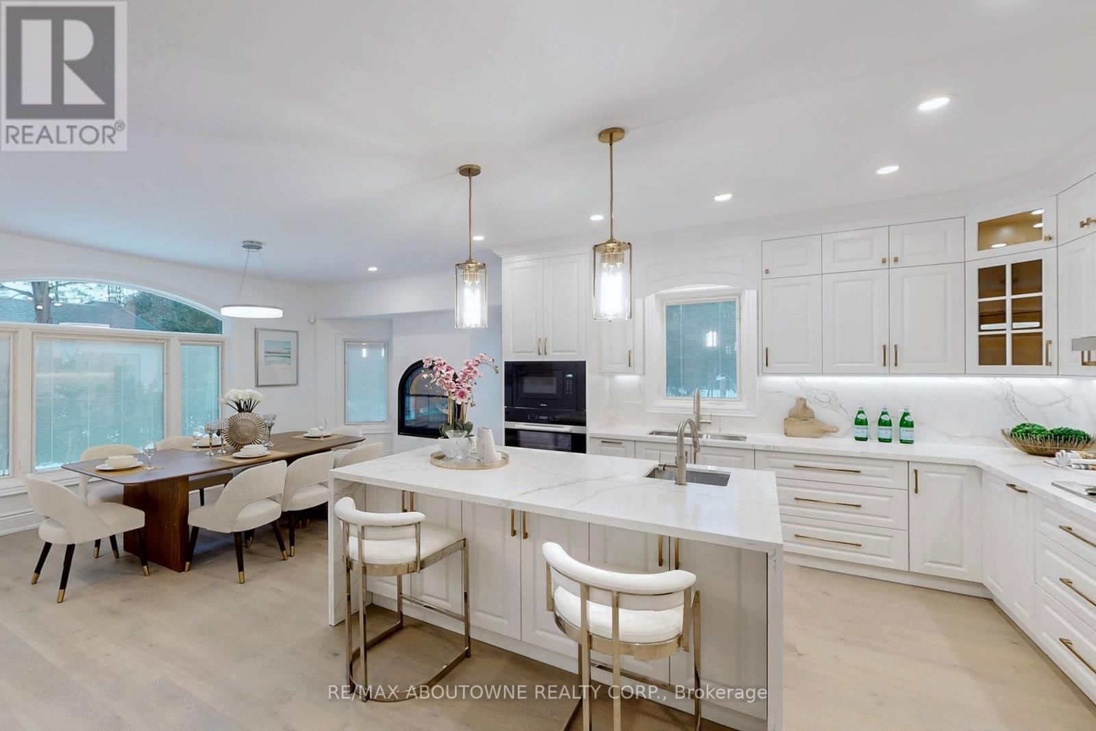 116 PARKWOOD COURT Image 18