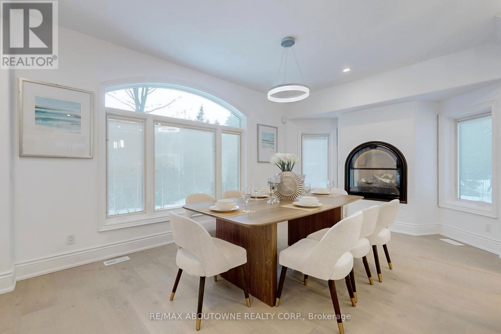 116 PARKWOOD COURT Image 19