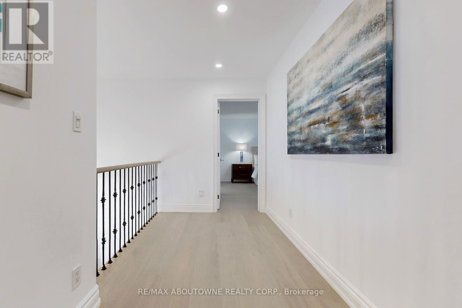 116 PARKWOOD COURT Image 23