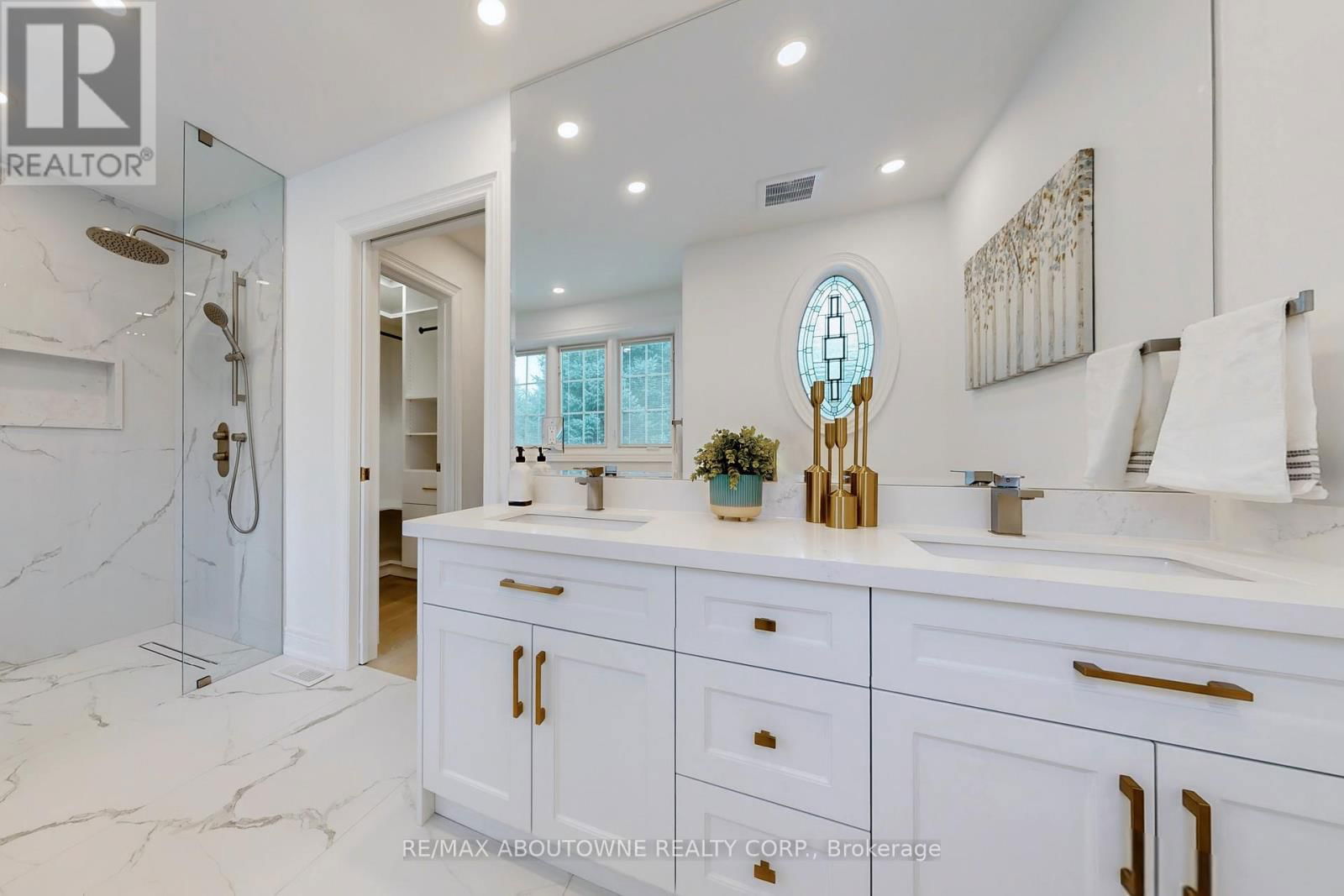 116 PARKWOOD COURT Image 26