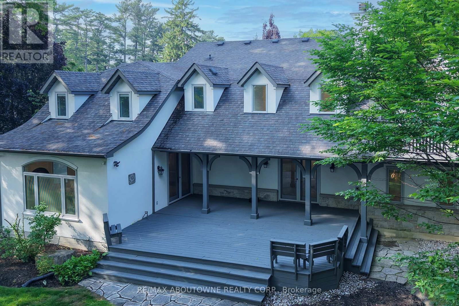116 PARKWOOD COURT Image 41