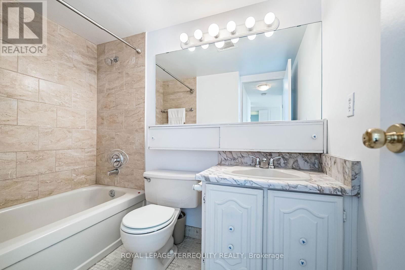 402 - 1333 BLOOR STREET Image 18