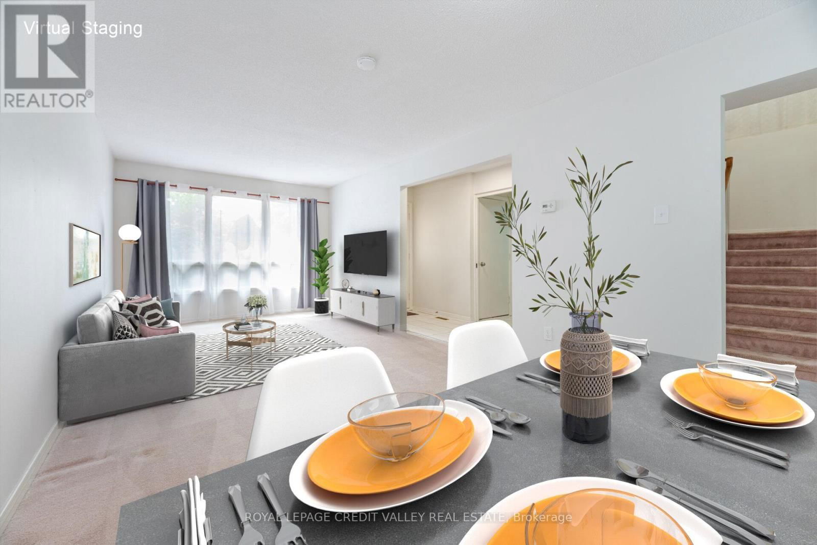 44 COURTLEIGH SQUARE Image 10