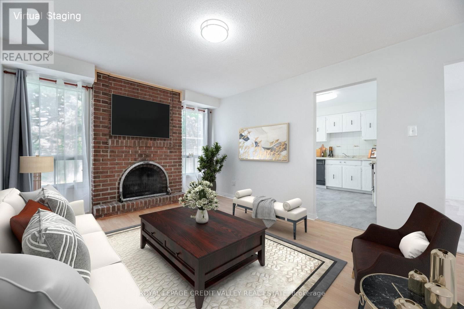 44 COURTLEIGH SQUARE Image 15