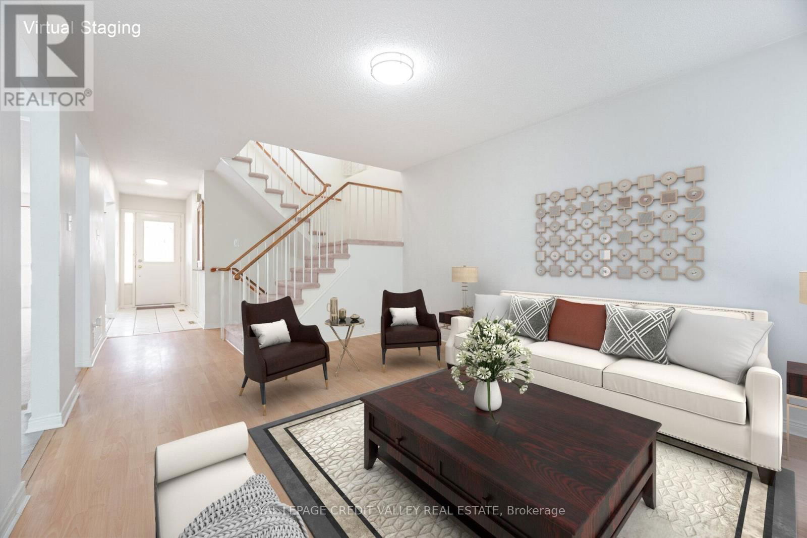 44 COURTLEIGH SQUARE Image 18